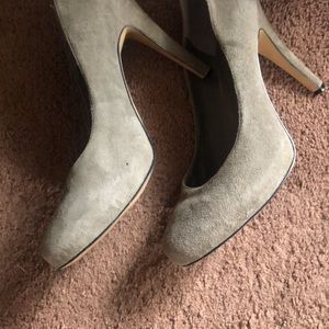 Women’s size 10 pumps